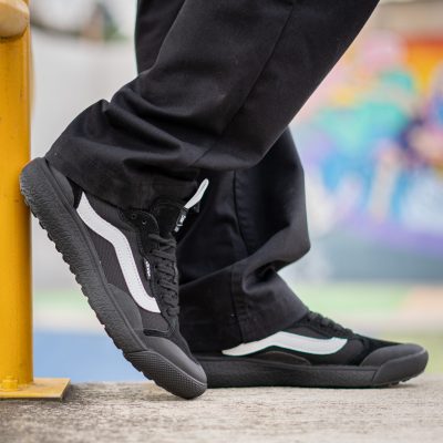 Vans UltraRange EXO SE VN0A4UWMBLK NEGRO/BLANCO