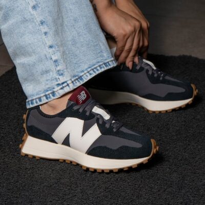 New Balance 327 BLACK MOONBEAM LIFESTYLE WS327KC